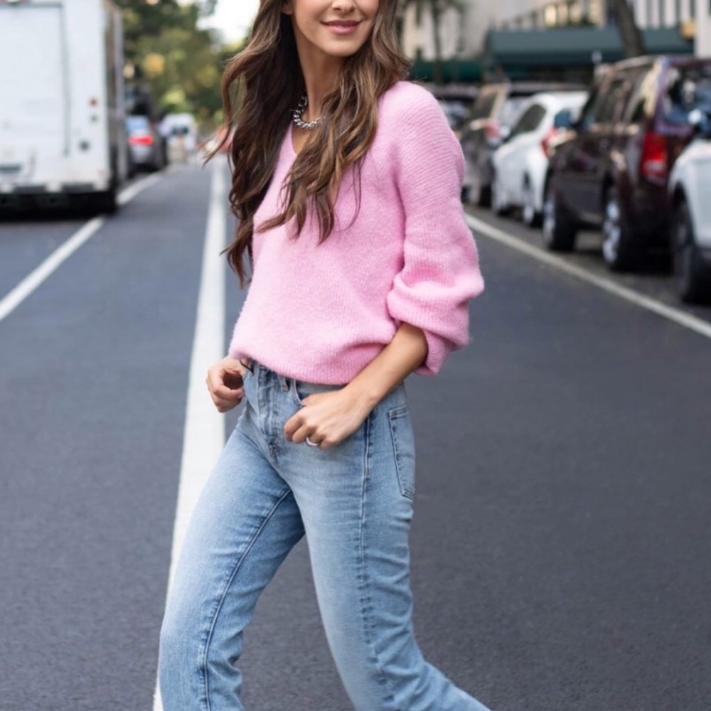 Something Navy Pink Sweater 💞